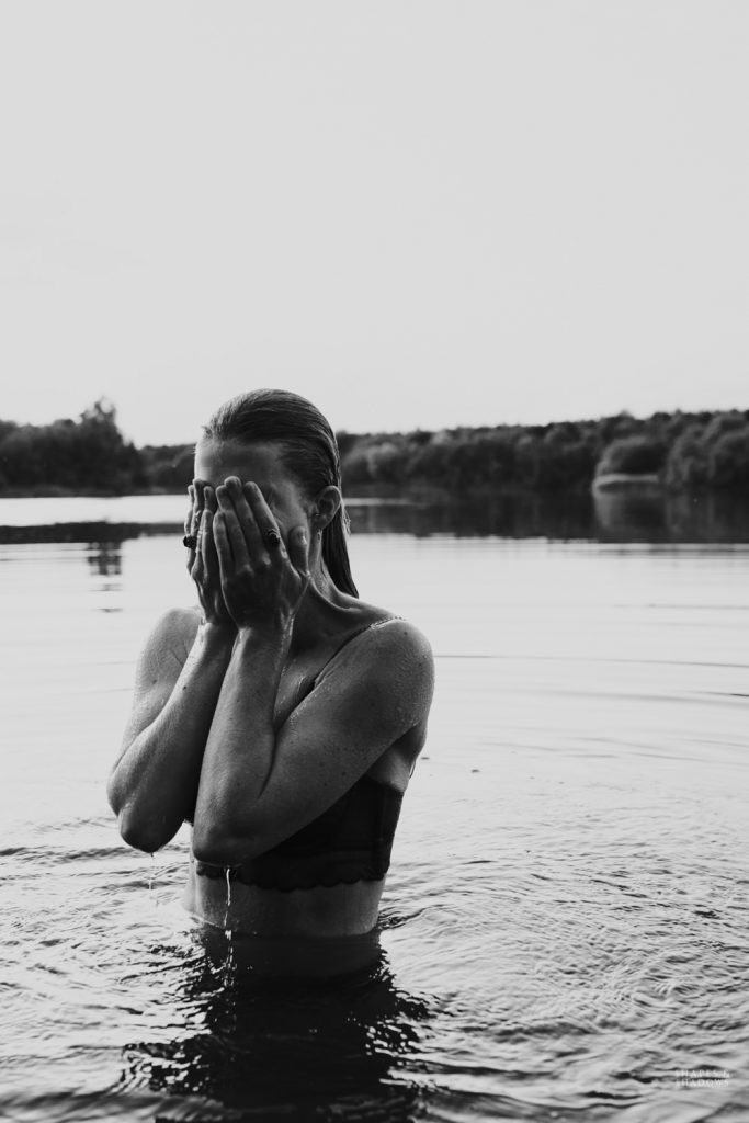 boudoir fotograaf lingerie shootbuiten shapes shadows nederland