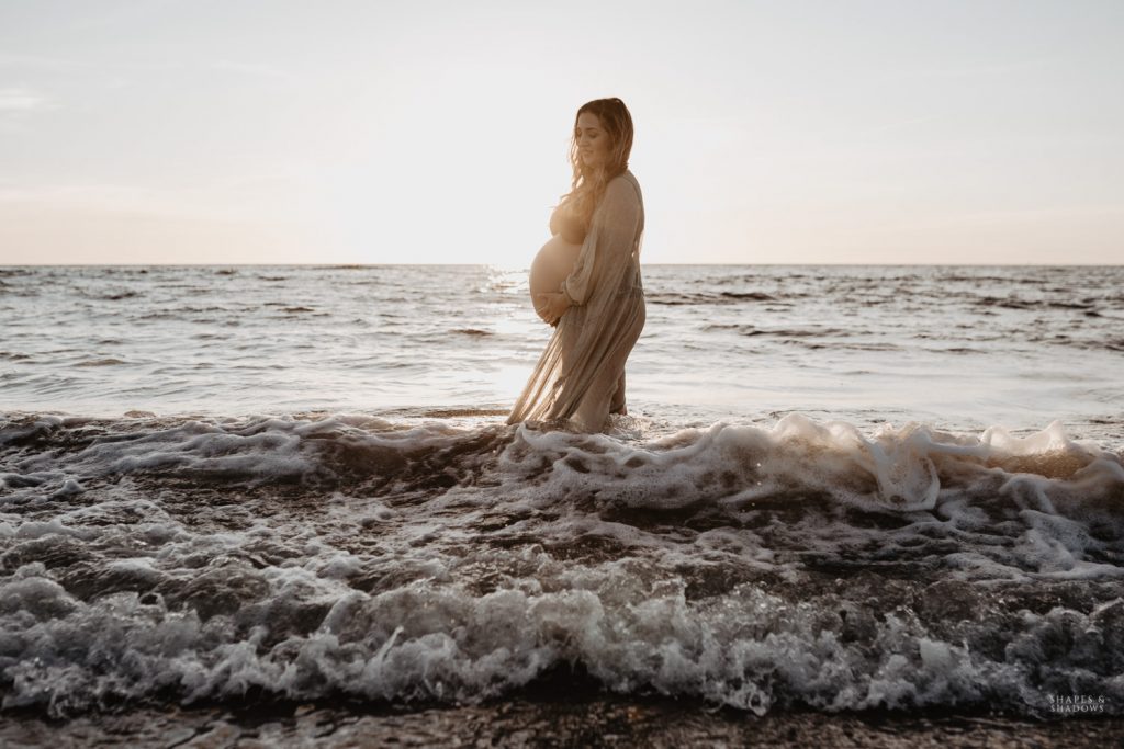 Zwanger zwangerschapsshoot boudoir fotograafnederland